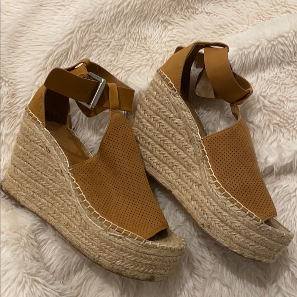 Espadrille wedge